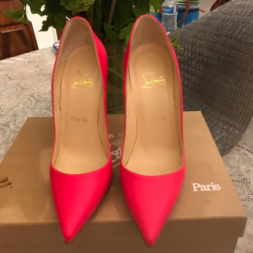 SO Kate pumps